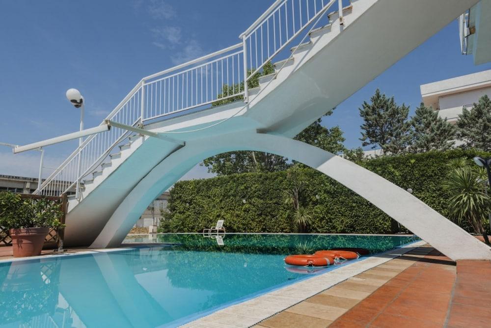 Hotel Bizantino มาสซาฟรา ภายนอก รูปภาพ