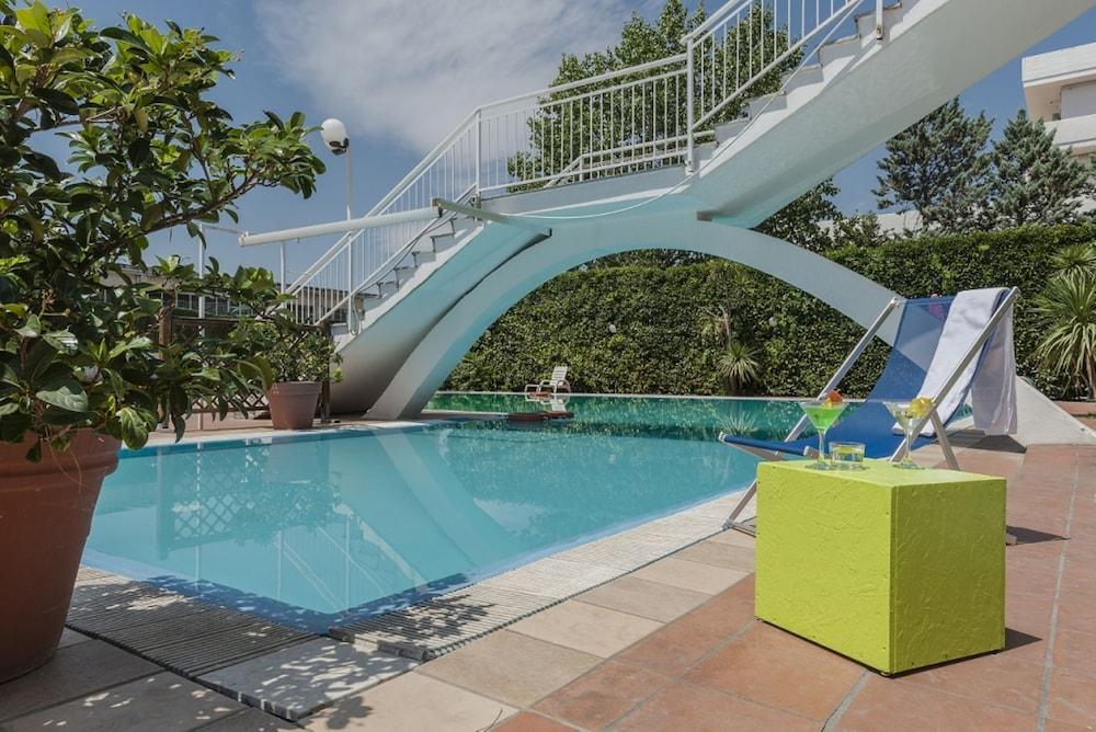 Hotel Bizantino มาสซาฟรา ภายนอก รูปภาพ
